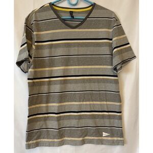 DVISION Short Sleeve V Neck Men's Striped‎  T-Shirt Size XL